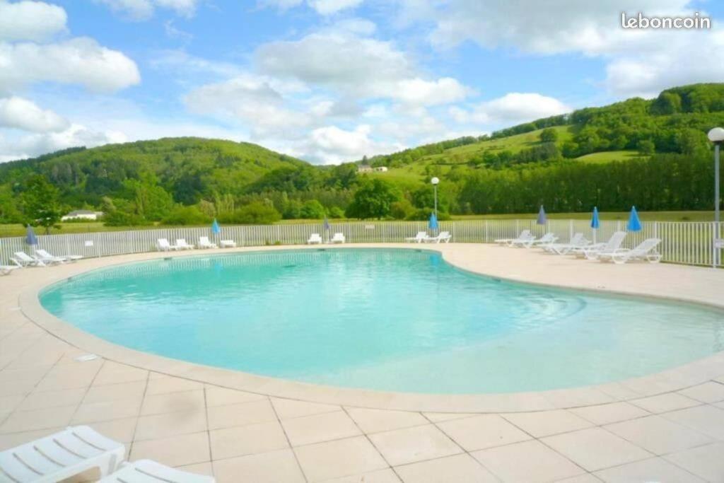 T3 La Savane Saint Geniez D'Olt 2 Piscines Chauffees Dans Une Charmante Residence De Vacances Eksteriør billede